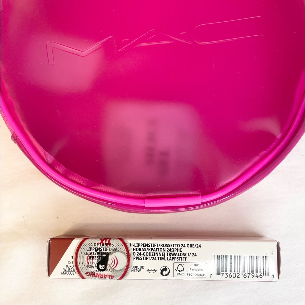 M•A•C LOCKED KISS 24HR LIPSTICK PONCY RICH WINE Full Size with Free Case NWT - Picture 12 of 16
